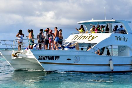 Party Boat – US$70